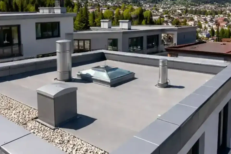 Flachdach Abdichtung in Innsbruck-Pradl – Schwarzdecker Dachdecker Innsbruck Flachdach Abdichtung in Innsbruck-Pradl – Schwarzdecker Dachdecker Innsbruck